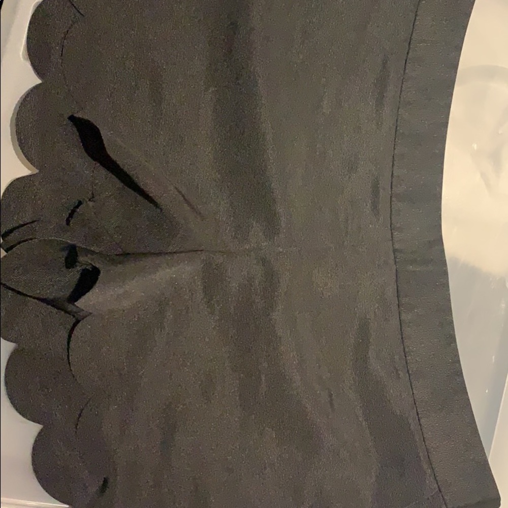 Express scallop shorts